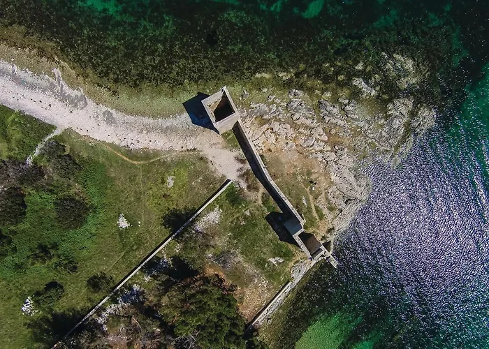 Front In Semesterbostad *