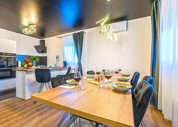 Дом отдыха Front In Вир