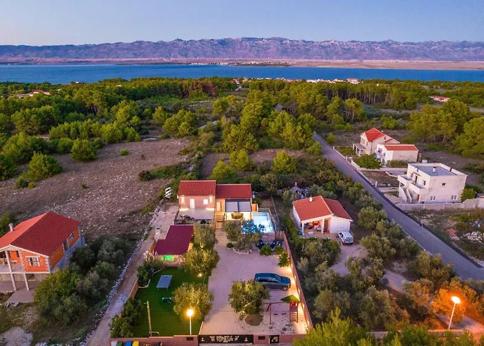 Front In Дом отдыха